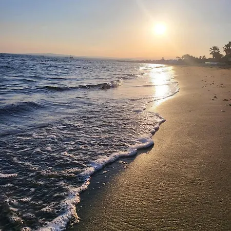 Дом отдыха Mattis Seafront Beachhouse
