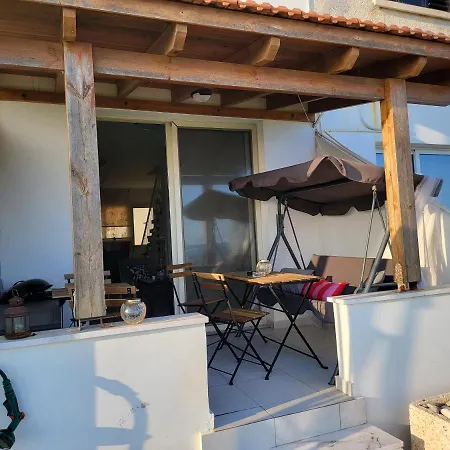 Holiday home Mattis Seafront Beachhouse