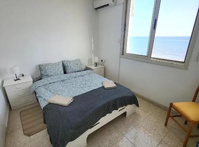 Holiday home Mattis Seafront Beachhouse Perivolia