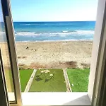 Mattis Seafront Beachhouse Perivolia