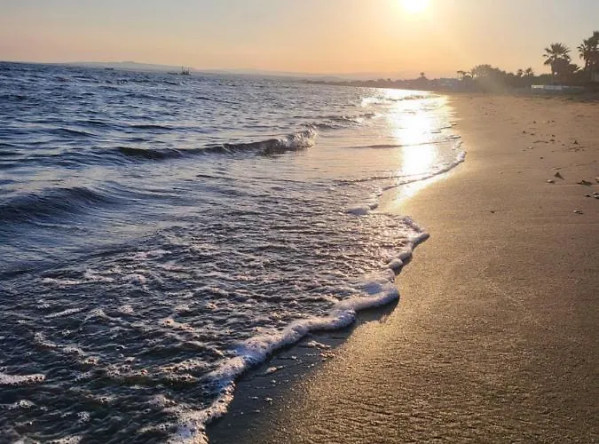 Casa de Férias Mattis Seafront Beachhouse