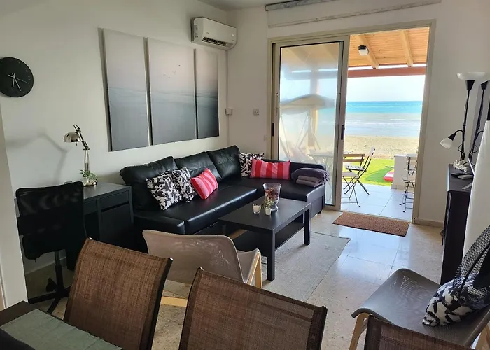 Casa de Férias Mattis Seafront Beachhouse Perivolia